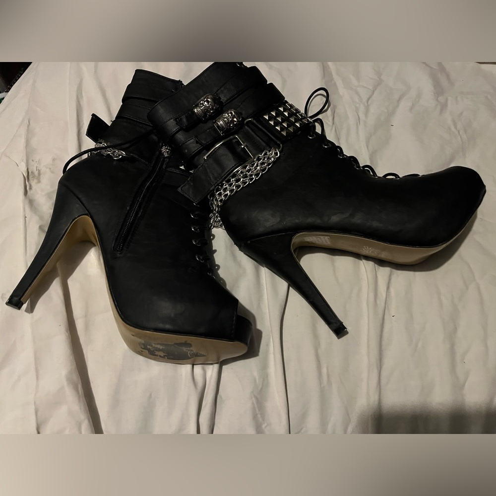 Abbey dawn by Avril Lavigne boots - Picture 3 of 3